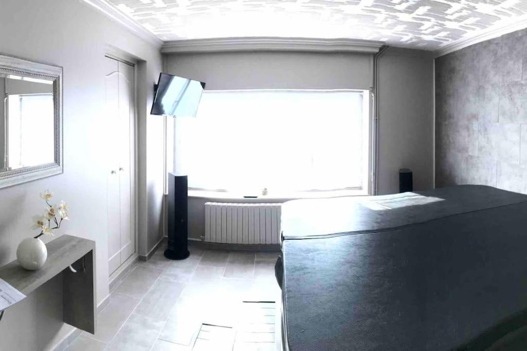 Maison Avec Jacuzzi Privatif Cambrai Exterior photo